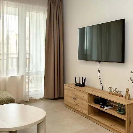 Apartment Stylish Flat With Parking - St Constantine & Helena By Flat Mаnаger *